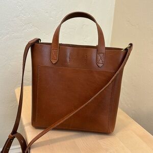 Madewell Small Transport Crossbody Tote in English Saddle